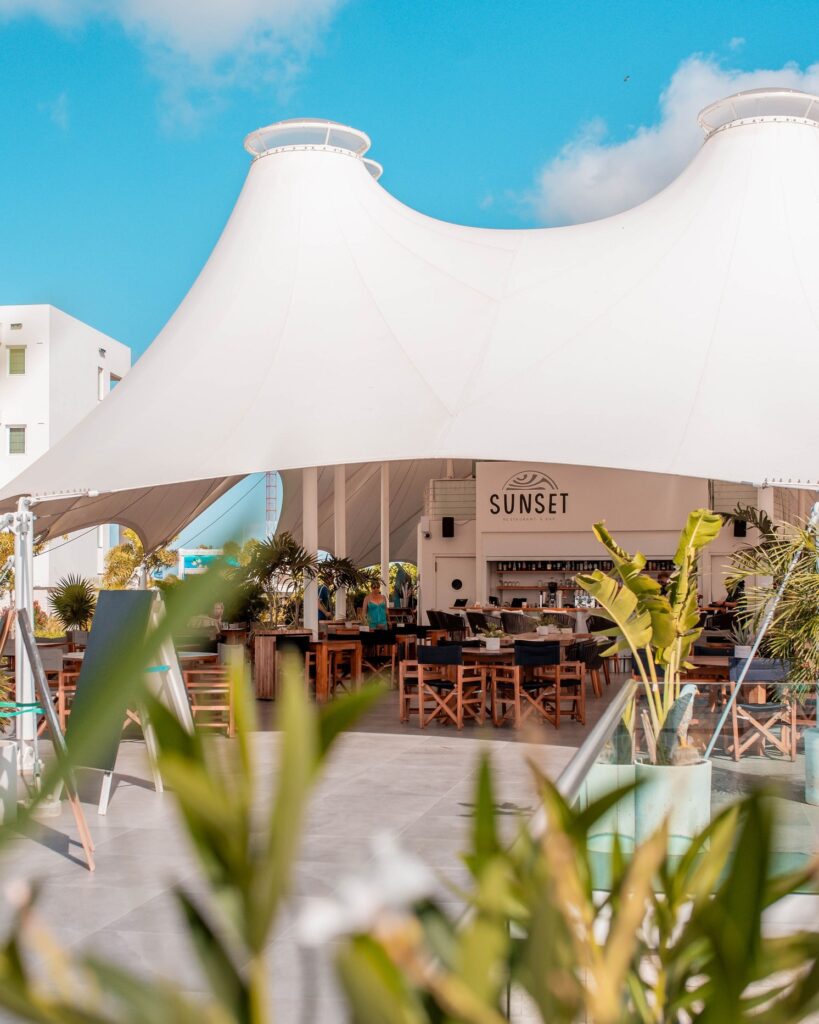 Sunset Restaurant & Bar